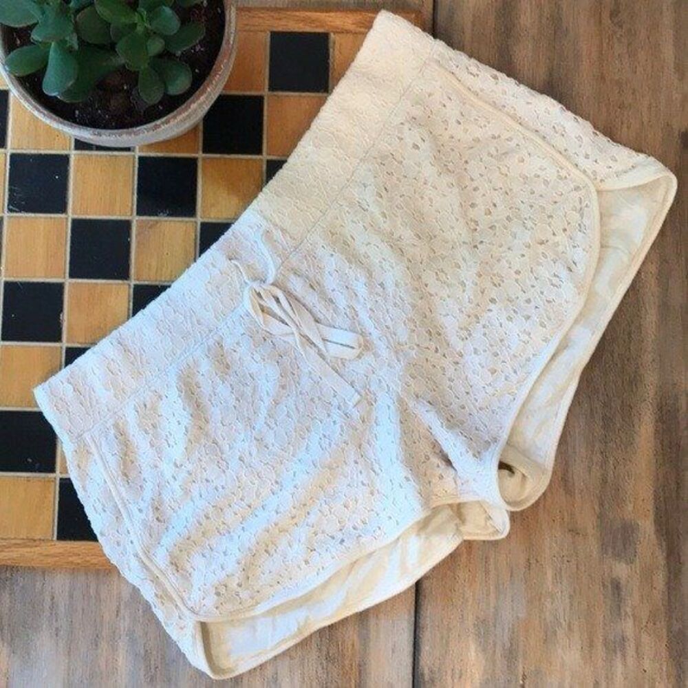 Lou & Grey Small Ivory Floral Lace Pull On Lounge Shorts Casual Vacation